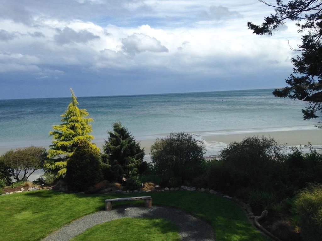 The Lodge At Weir'S Beach Metchosin Kültér fotó